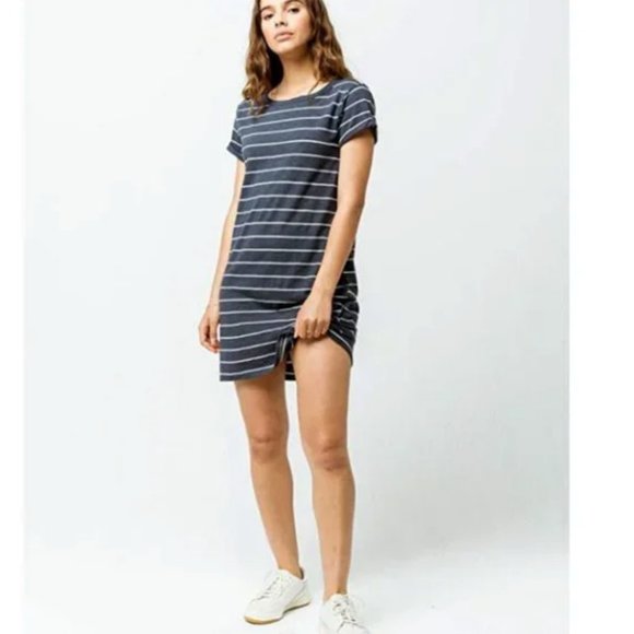 🔮 2 For $40 🔮 Billabong - NEW Striped Blue Coast Tee Dress S - Picture 2 of 9